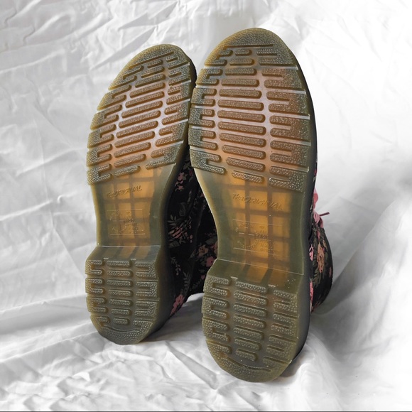 SOLD New Condition Doc Martens Floral - Picture 4 of 5